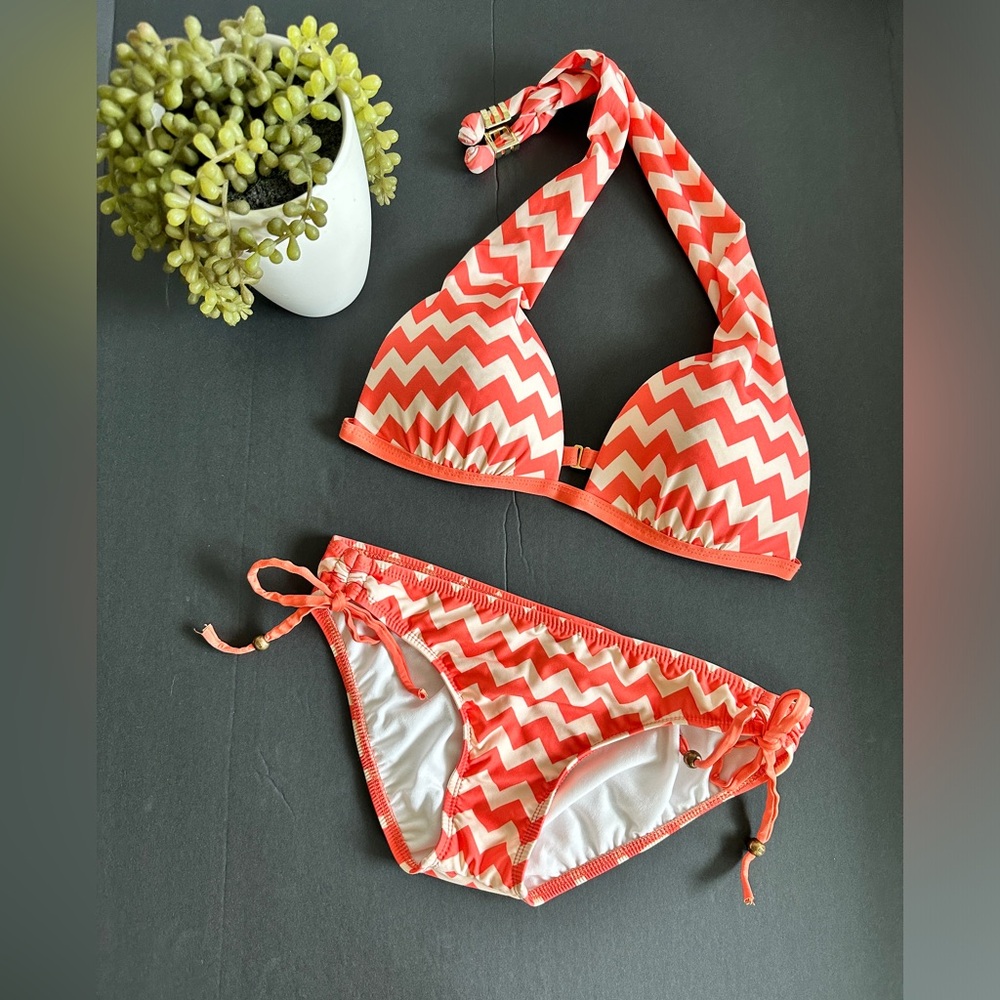 Gianni Bini 2 piece bikini orange cream stripe zig zag print gold tone clasp S/M